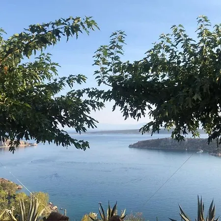 Avatonblue Nafplio *