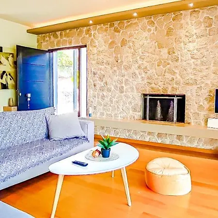 Avatonblue Nafplio Villa *