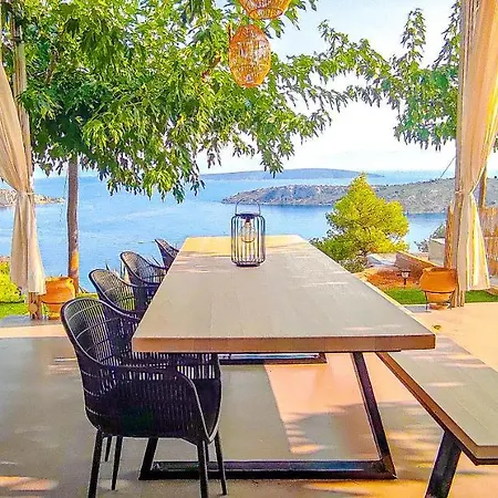 Avatonblue Nafplio Villa *
