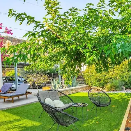 Avatonblue Nafplio * Vivári