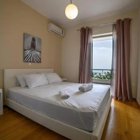 Avatonblue Nafplio Vivári