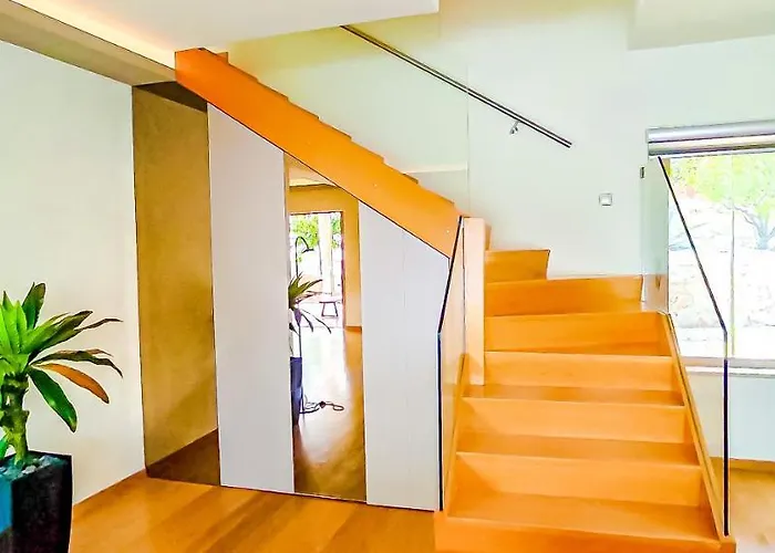 Avatonblue Nafplio Vivári